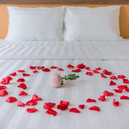 De V'Charm Hotel Dong Tac Екстериор снимка