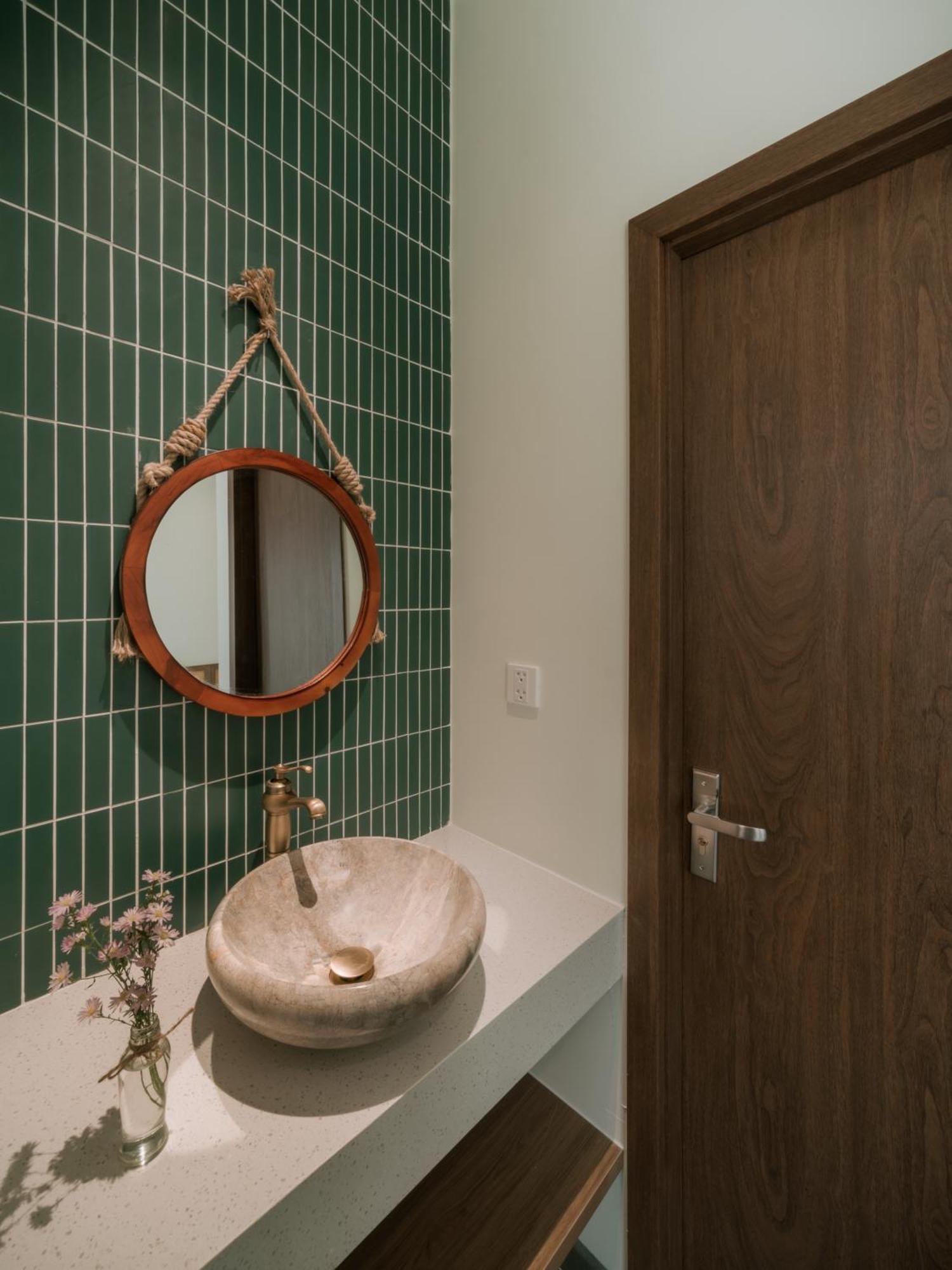 De V'Charm Hotel Dong Tac Екстериор снимка
