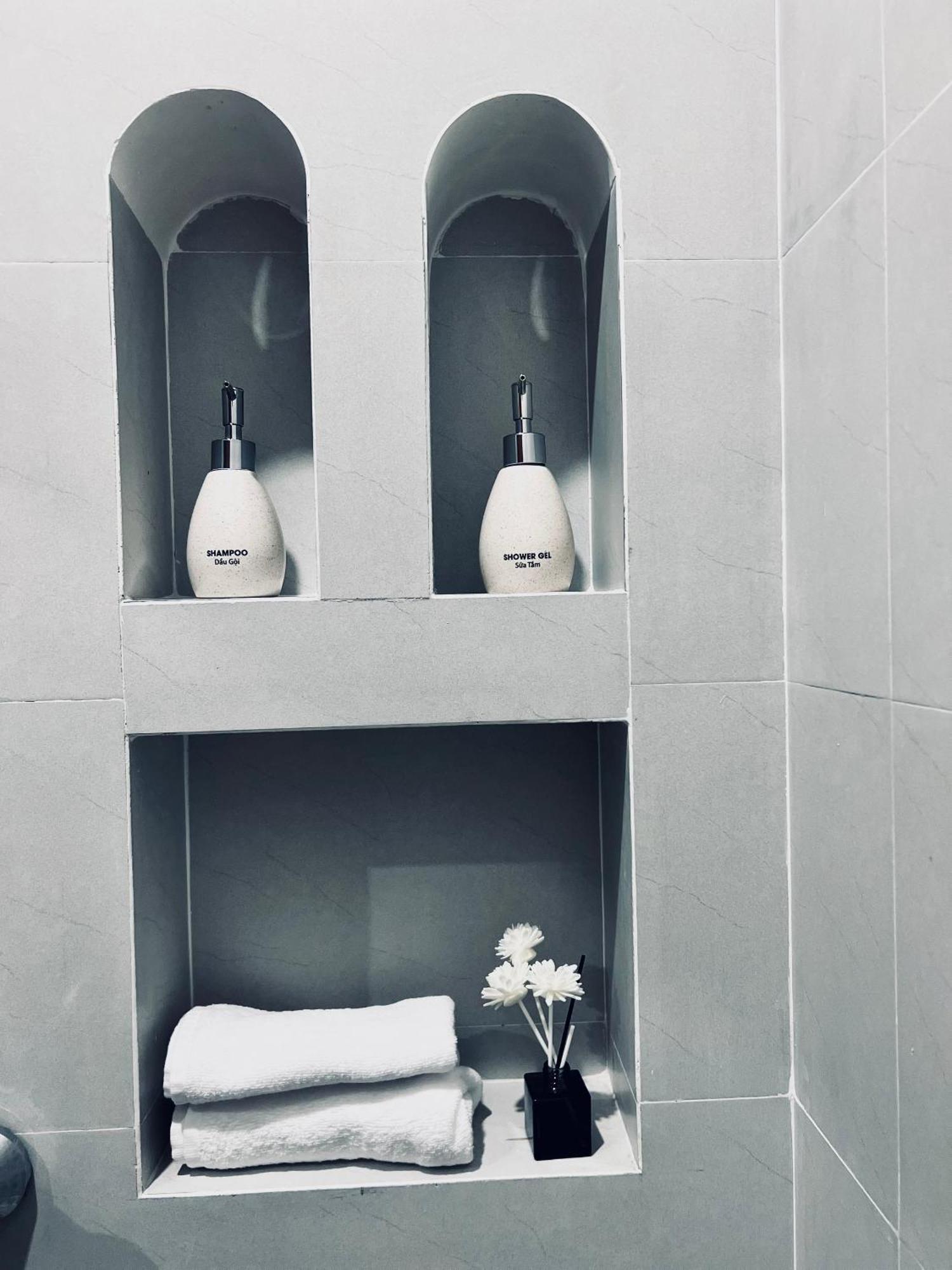 De V'Charm Hotel Dong Tac Екстериор снимка
