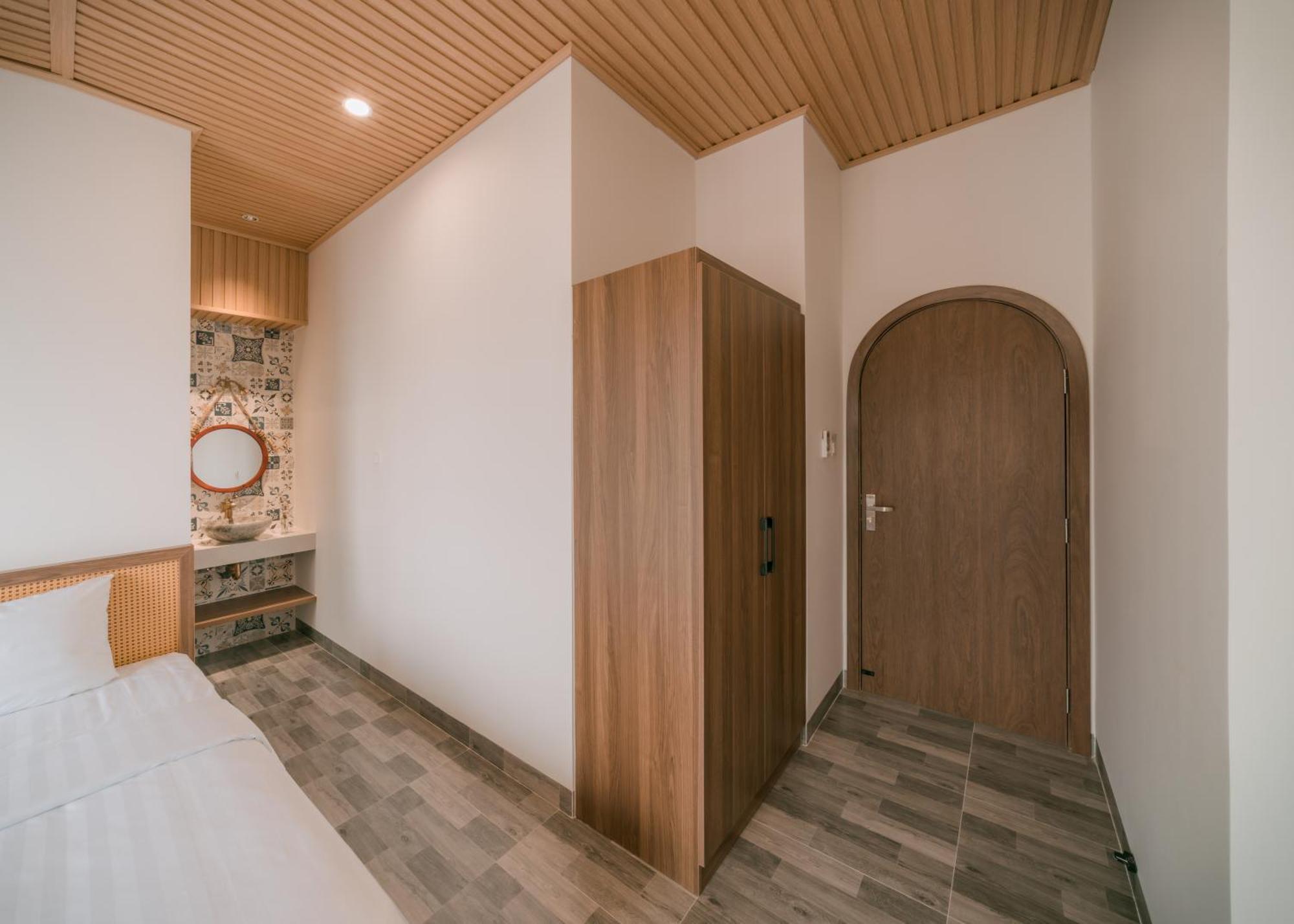 De V'Charm Hotel Dong Tac Екстериор снимка