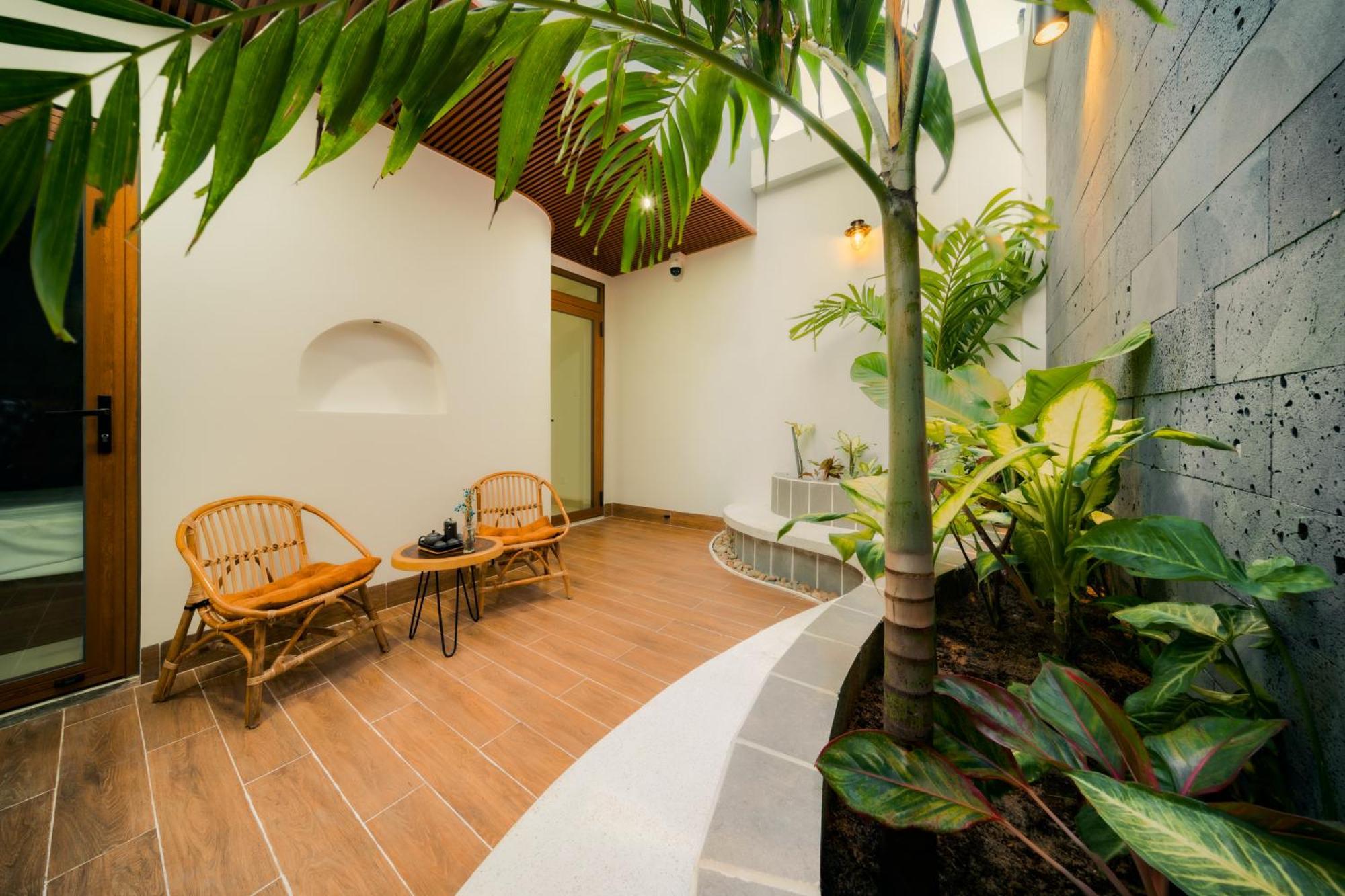De V'Charm Hotel Dong Tac Екстериор снимка